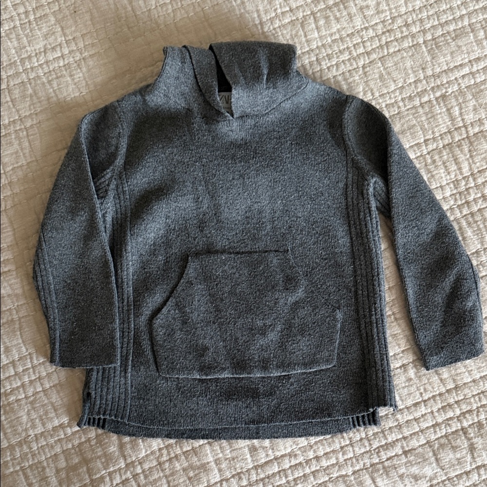 Zara Cozy Gray Hooded Pullover Sweatshirt